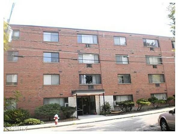 Building Photo - 20 Watertown St