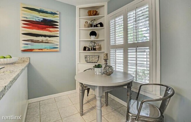 Foto del edificio - 2 br, 1 bath House - 4002 Milton St