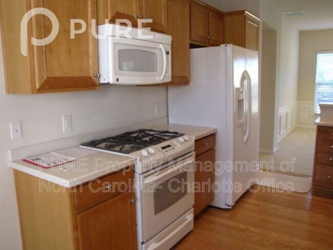 Foto del edificio - 29008 Eagle Ln