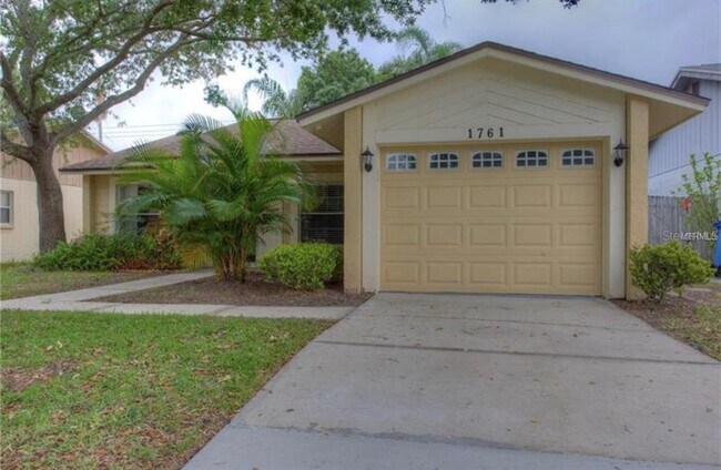 Foto del edificio - 1761 Lakeview Village Dr