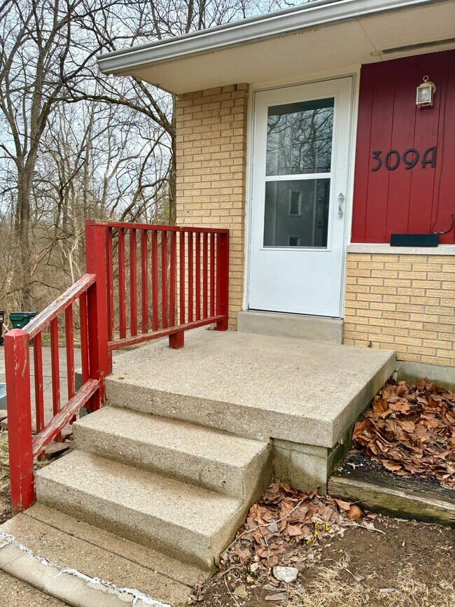 Building Photo - 309 Sandra Dr