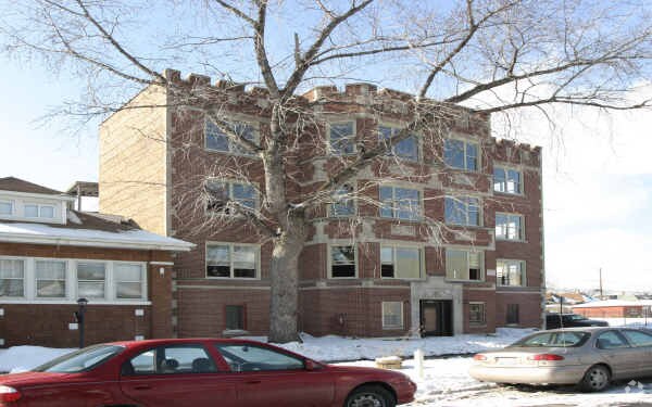 Primary Photo - 7600 S Aberdeen St