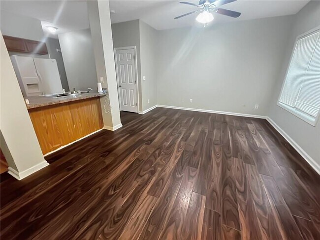 Foto del edificio - 1562 Eastern Sunrise Ln
