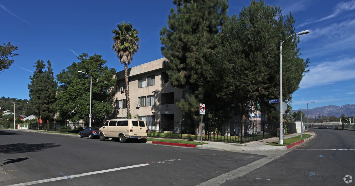 Foto del edificio - Carlota Park Apts