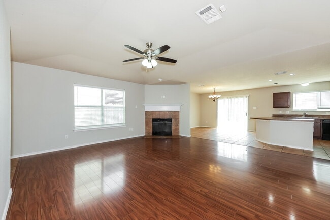 Building Photo - 341 Dakota Ridge Dr