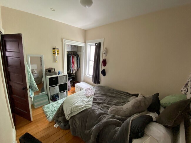 Foto del edificio - 110 Line St