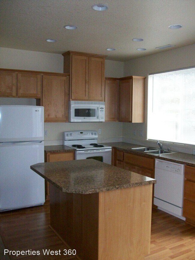 Foto del edificio - 3 br, 2.5 bath House - 5360 NE 83rd Place