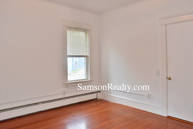 Building Photo - 206 Slater Ave