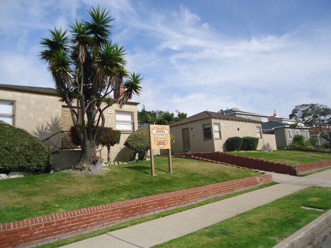 Building Photo - 616 S Pacific Coast Hwy