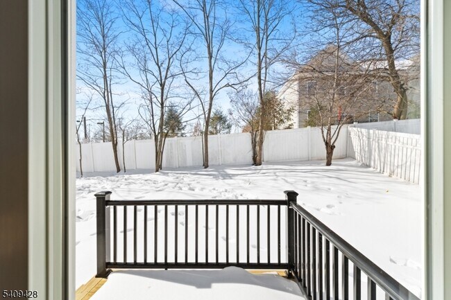 Foto del edificio - 401 Tillman St