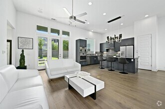 Building Photo - 5317 Agatha Cir