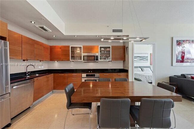 Foto del edificio - 3470 E Coast Ave