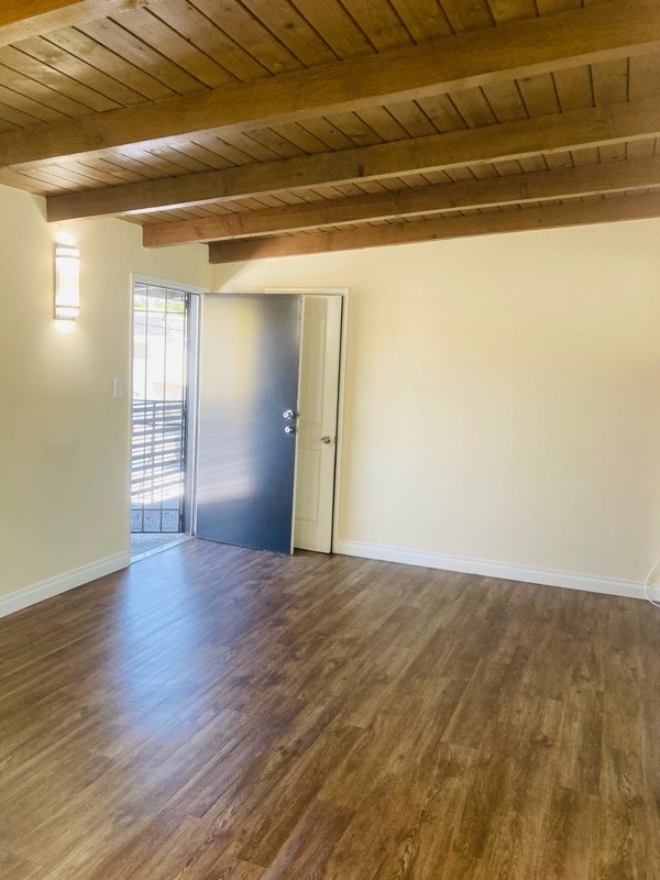Building Photo - 1024 Pico Blvd