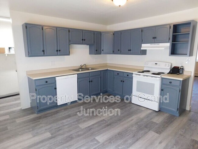 Foto del edificio - 568 Dawn Ct