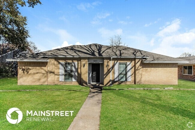 Building Photo - 621 Granada Dr