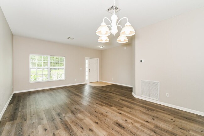 Foto del edificio - 11486 Lake Cypress Loop