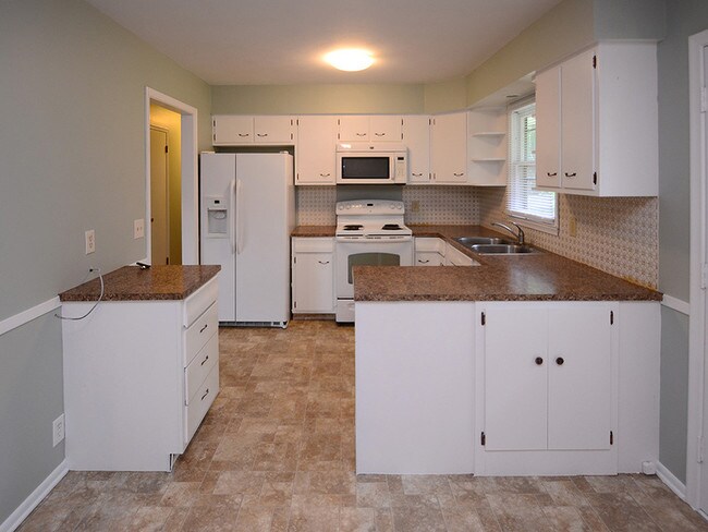 Foto del edificio - 2662 N 96th St