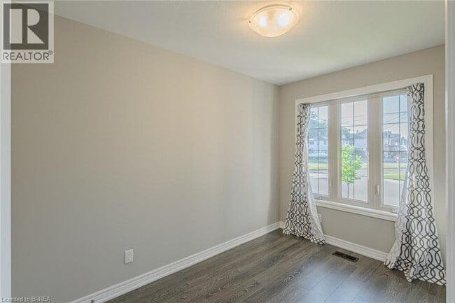 Building Photo - 81 Windham St