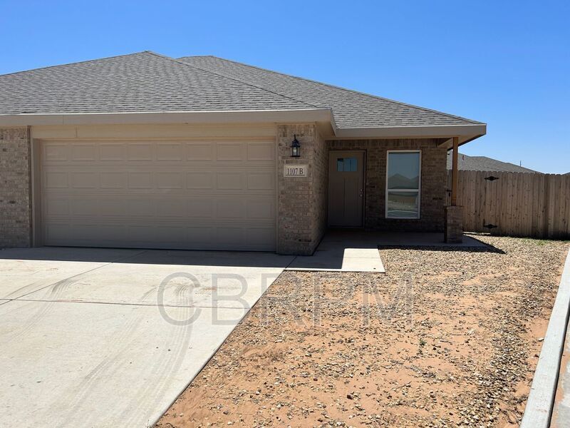 1107 N Englewood Ave Unit B, Lubbock, TX 79416 Condo for Rent in