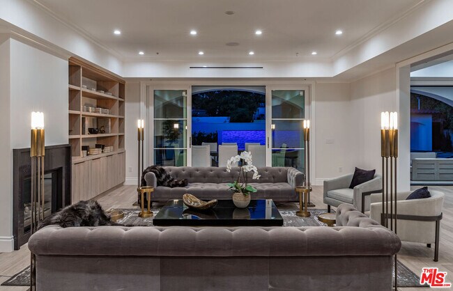 Foto del edificio - 722 N Camden Dr