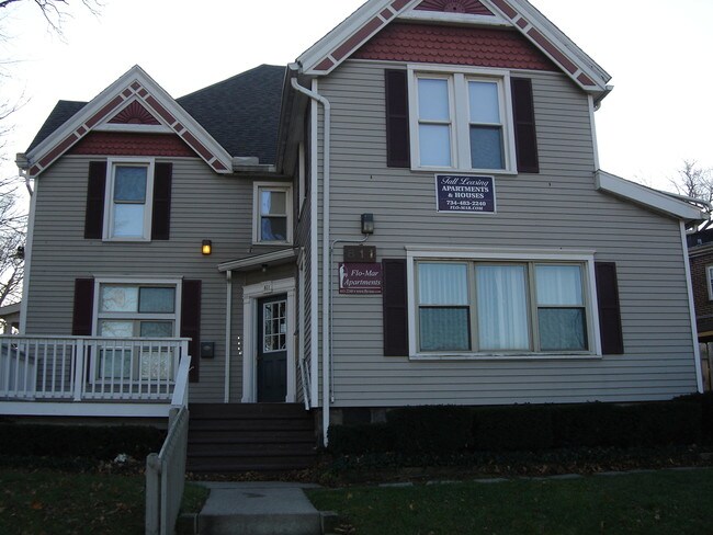 Foto del edificio - 811 Washtenaw Ave