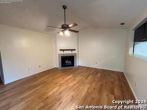 Building Photo - 6330 Green Top Dr
