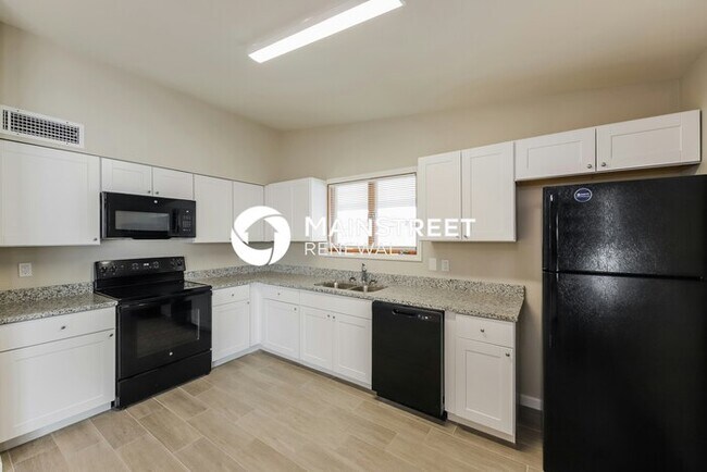 Foto del edificio - 3 Bedroom Pet-Friendly Home in Phoenix, AZ...