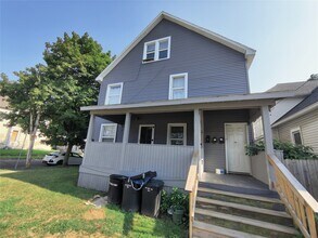 Building Photo - 258 Grand Ave
