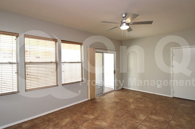 Foto del edificio - 1461 S Pheasant Dr