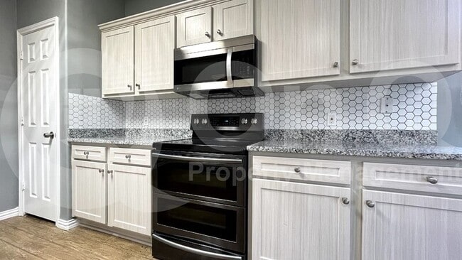 Building Photo - 7874 Parkmount Ct