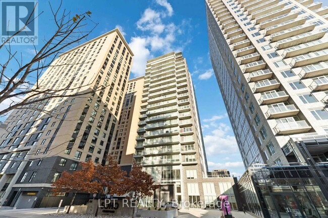 Building Photo - 111 Champagne Ave S