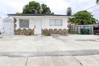 Building Photo - 3144 NW 29th St