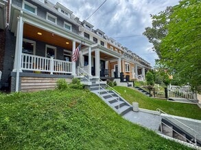 Building Photo - 815 Longfellow St NW