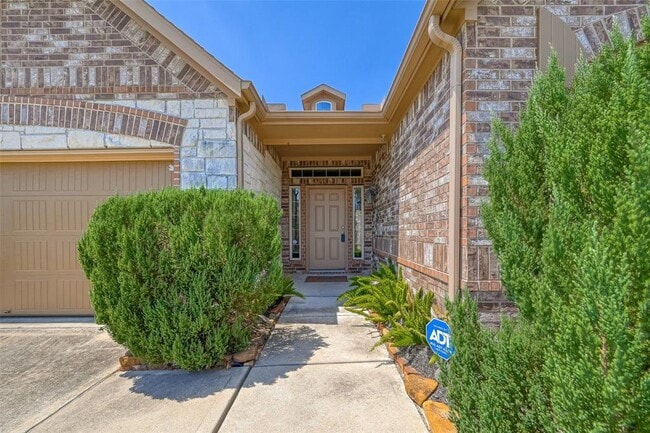 Building Photo - 402 Conchola Ln