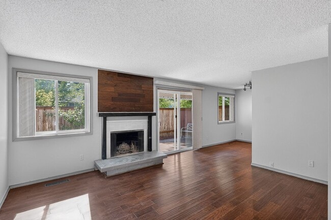 Building Photo - 5751 SW 204th Pl