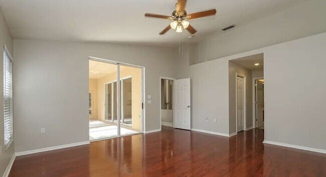 Foto del edificio - 10209 Thicket Point Way