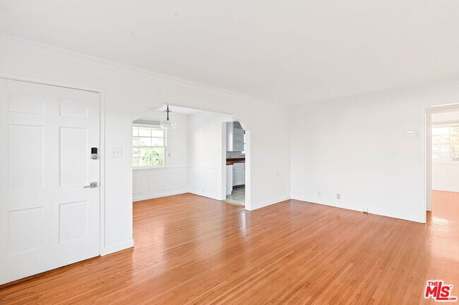 Building Photo - 3869 Westwood Blvd