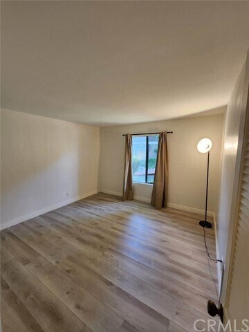 Building Photo - 169 Streamwood