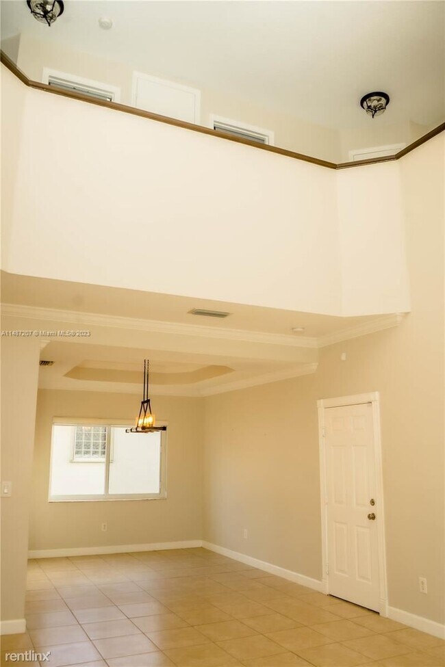 Building Photo - 4 br, 2.5 bath House - 1277 NW 170th Ter