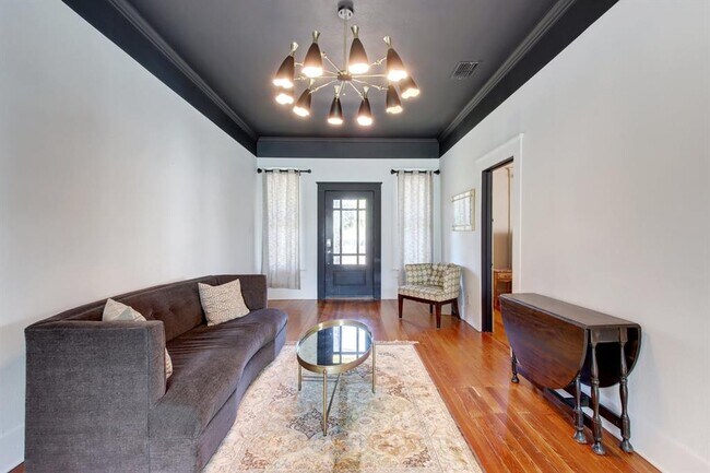 Foto del edificio - 617 W Lynn St