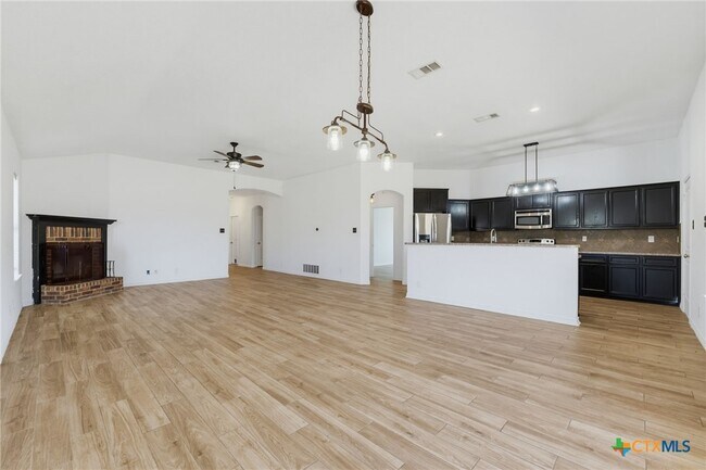 Foto del edificio - 2604 Montague County Dr