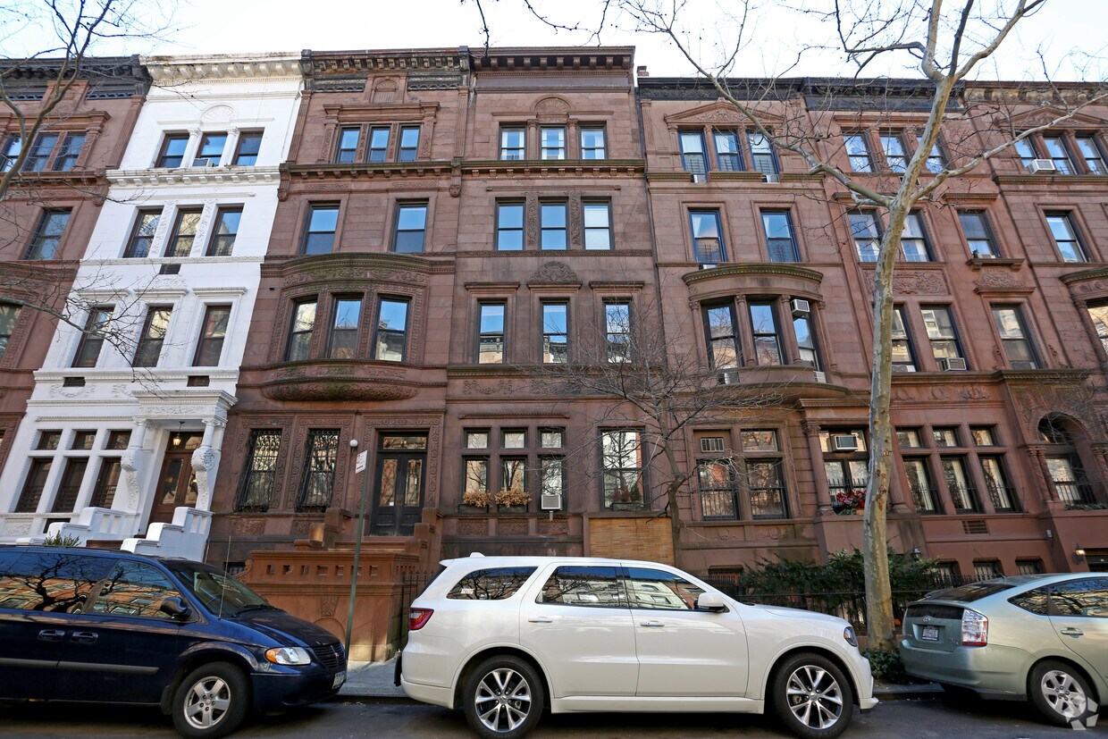 Building Photo - 40 W 89th St