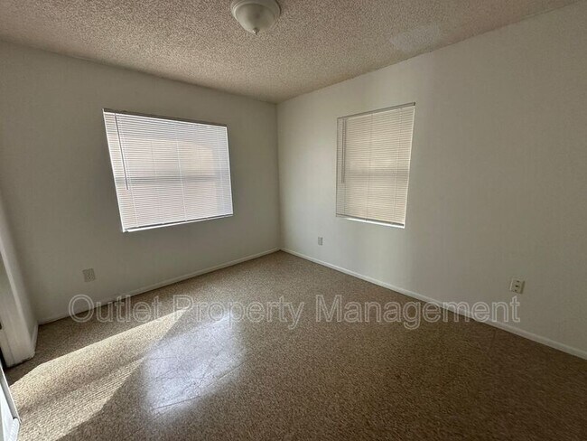 Foto del edificio - 430 S Hill Ave