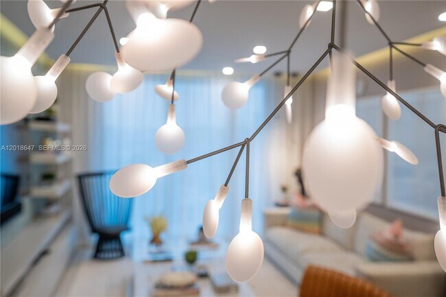 Foto del edificio - 330 Sunny Isles Blvd
