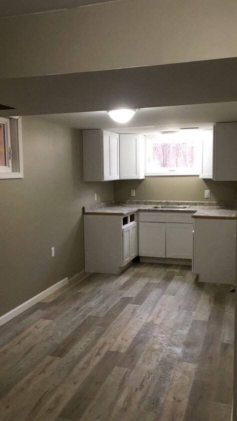 Foto principal - 8381 E Court St