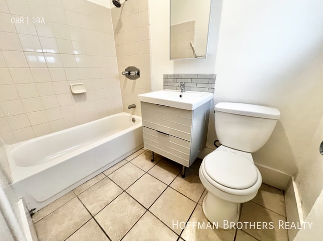 Foto del edificio - 324 E Esther St