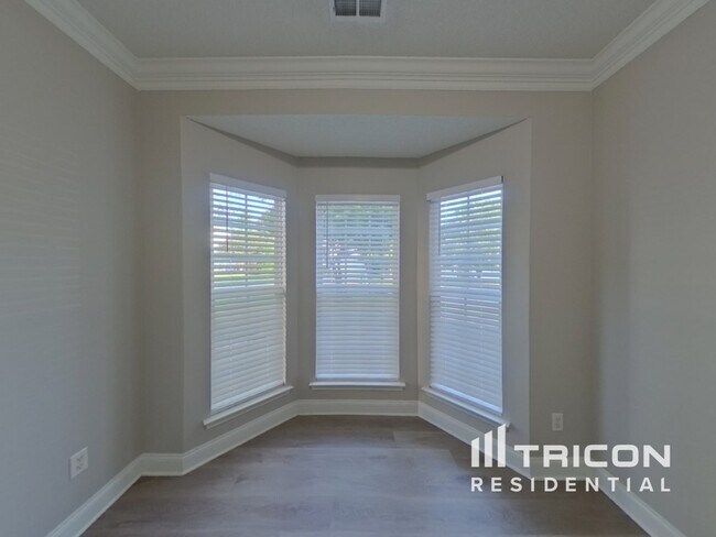 Building Photo - 3050 Wyntree Ct