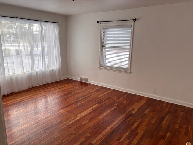 Foto del edificio - Spacious Allouez 3 Bedroom Home