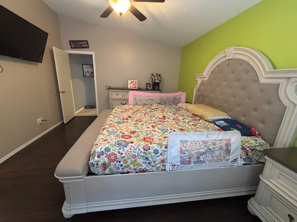 Foto principal - 848 N Cholla St
