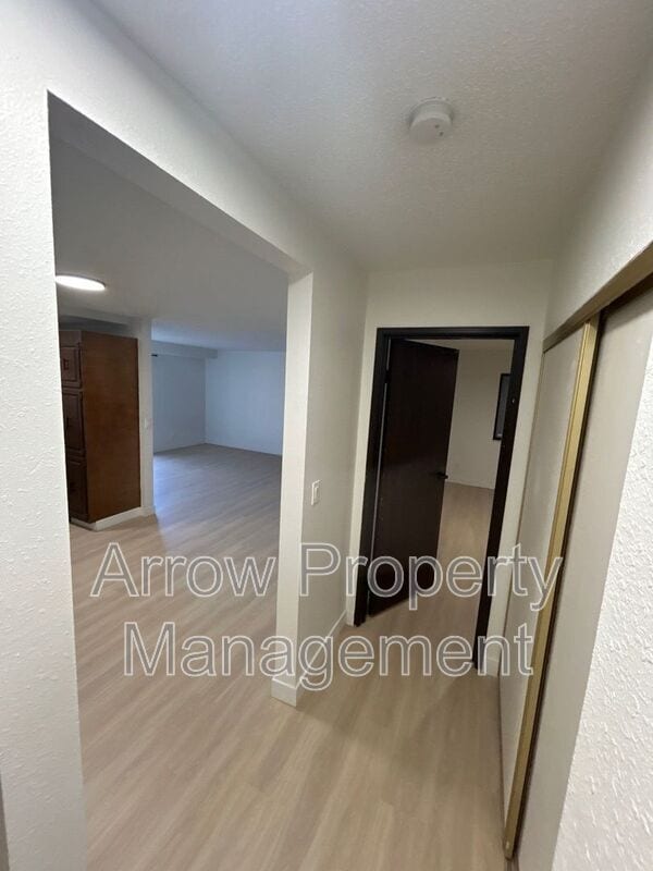 Building Photo - 207 E Arbor Ave